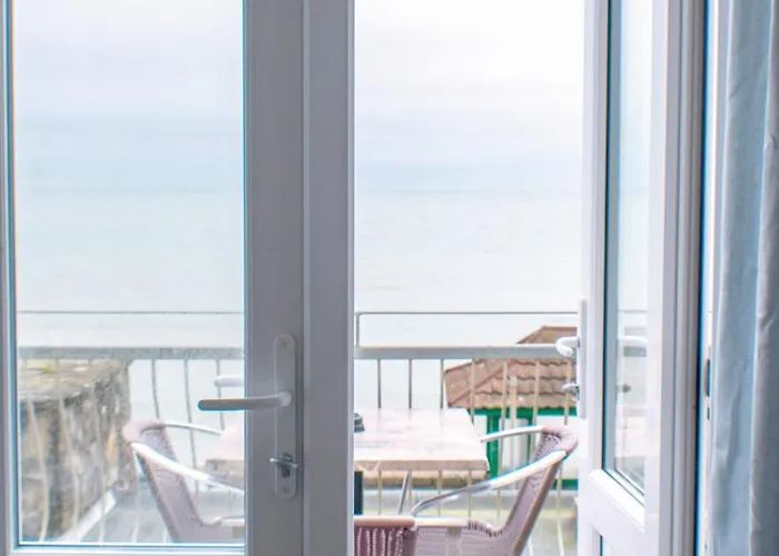 Shanklin Beach Hotel